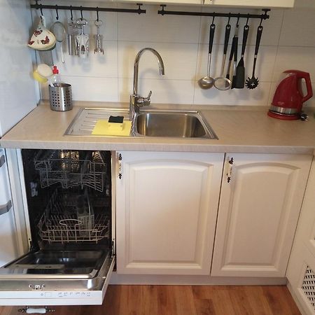 Apartment Asparagus Ровинско село Екстериор снимка
